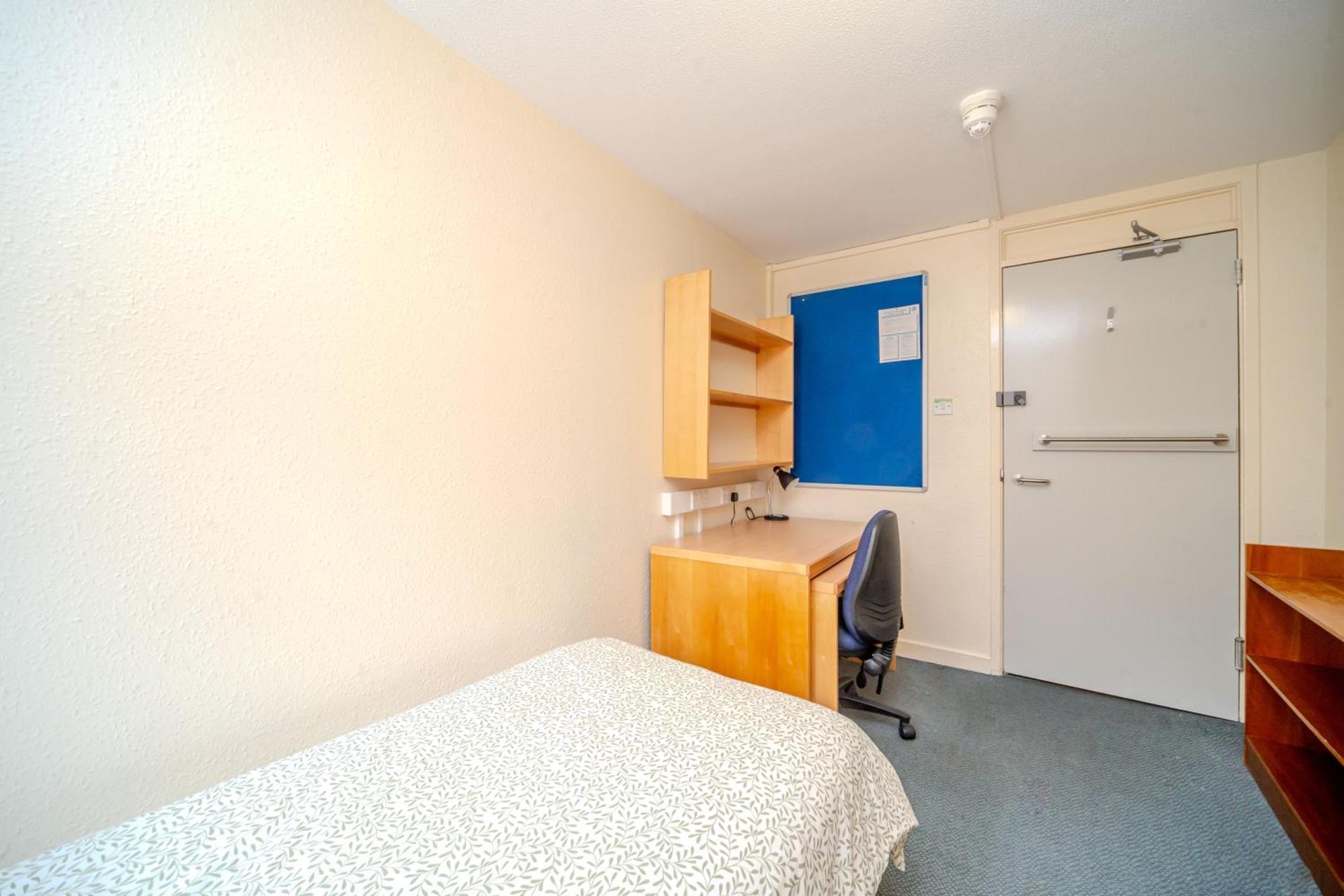 Appartement Joivy Budget 2, 4, 5 And 6 Bed Private Flats, In Historic Old Town (adults Only) *